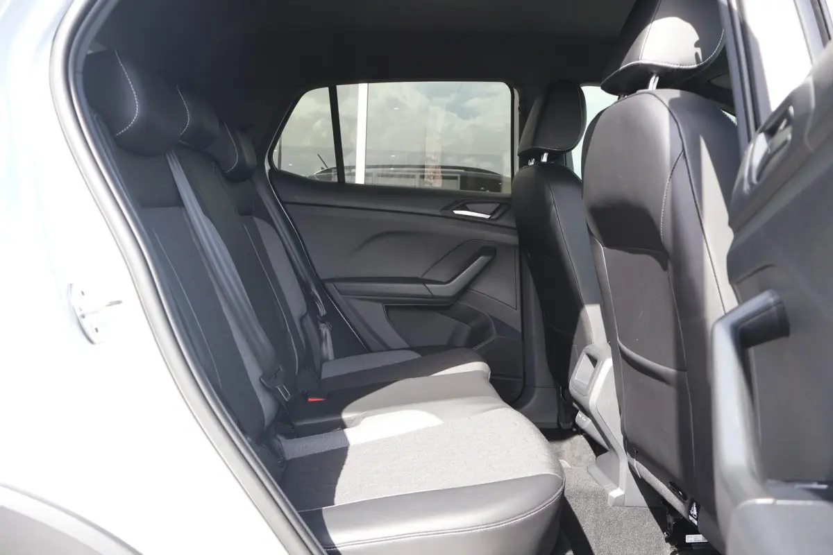 1.0 TSI 115pk DSG Life Edition | Trekhaak | Navigatie | PDC | Stoelverwarming