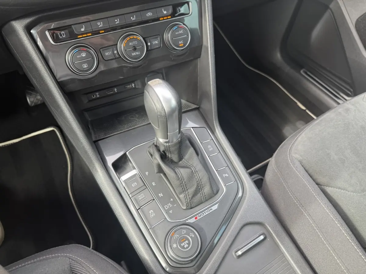 2.0 TSI 4M. Highline I Pano I Trekhaak I Navi I Clima I Ambiente I LED I Winter Pakket