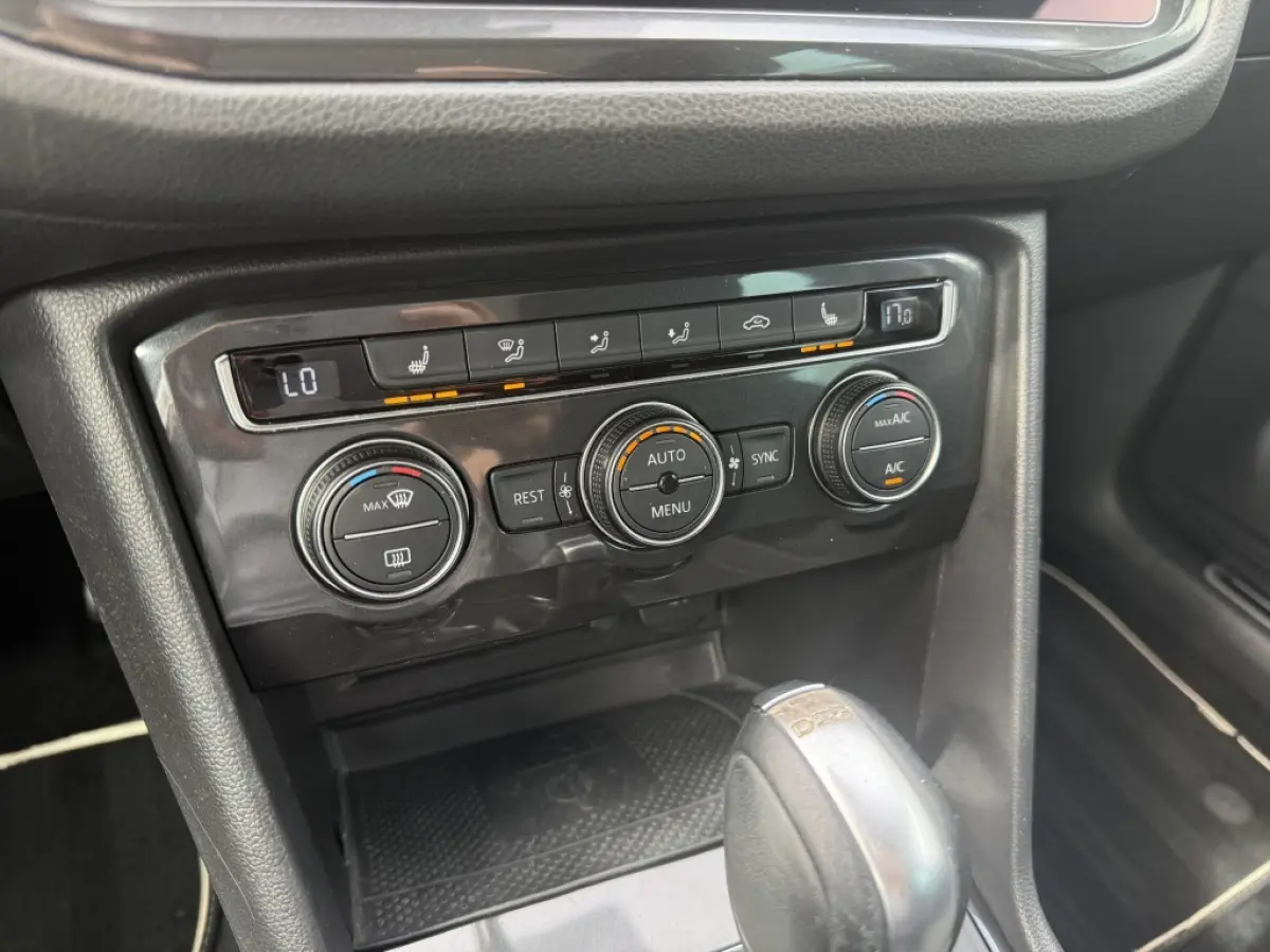 2.0 TSI 4M. Highline I Pano I Trekhaak I Navi I Clima I Ambiente I LED I Winter Pakket