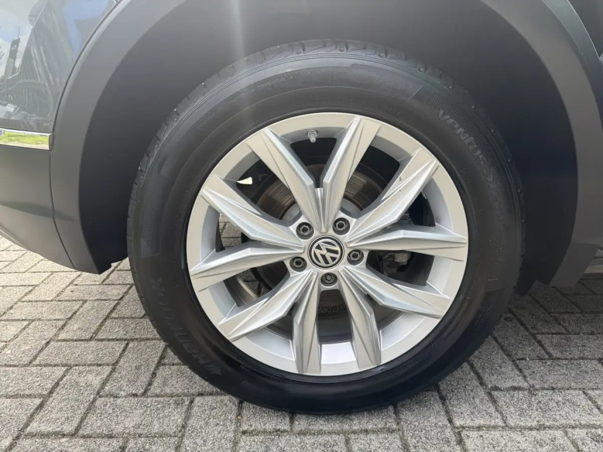 2.0 TSI 4M. Highline I Pano I Trekhaak I Navi I Clima I Ambiente I LED I Winter Pakket