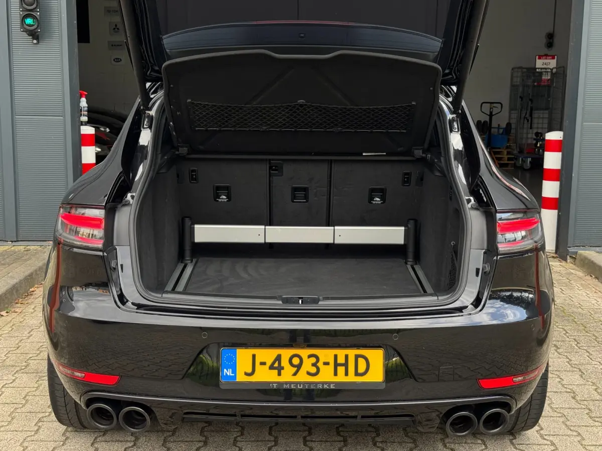 3.0 S / KERAMISCH / BURMESTER / 360 CAM / CARBON / 21 INCH / PANO / LUCHTVERING / TREKHAAK ELEKTR. / STOELVENT. !