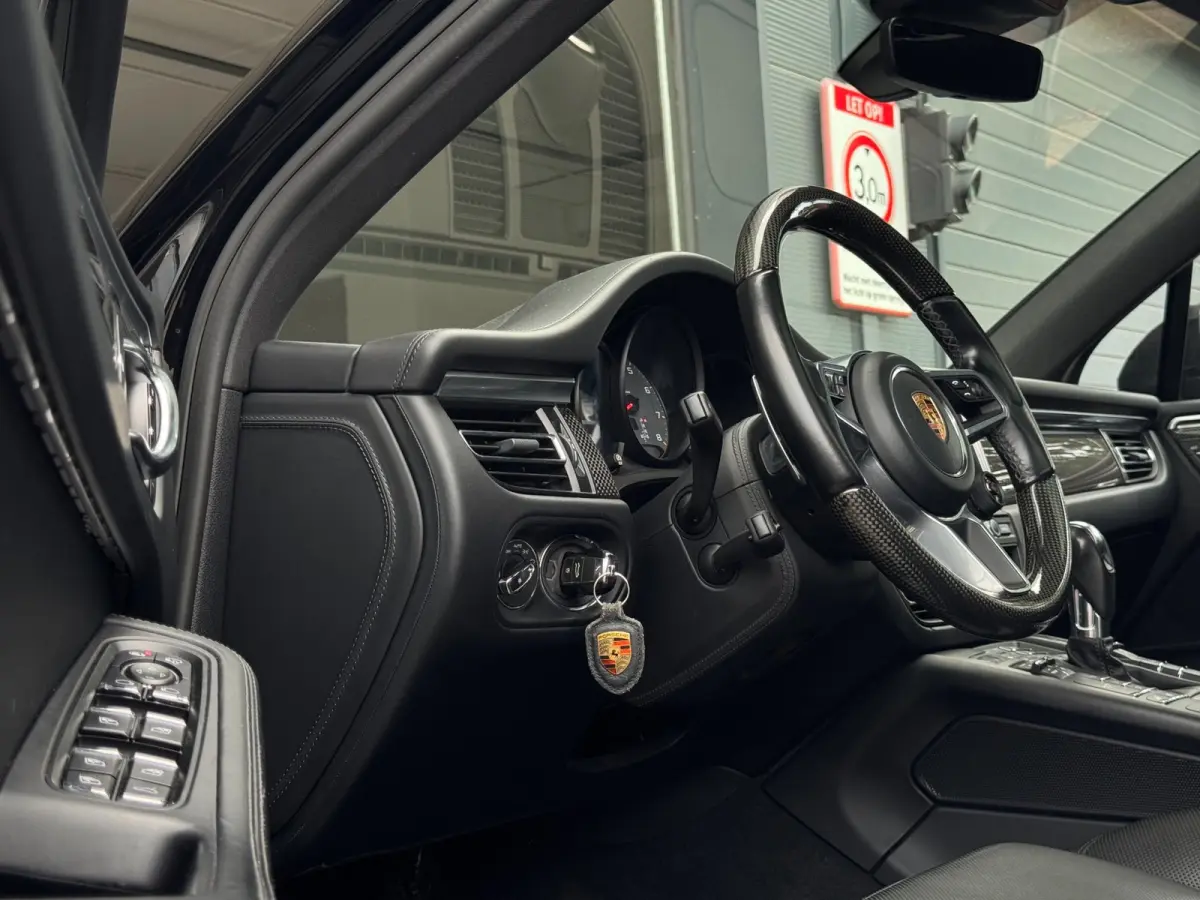 3.0 S / KERAMISCH / BURMESTER / 360 CAM / CARBON / 21 INCH / PANO / LUCHTVERING / TREKHAAK ELEKTR. / STOELVENT. !