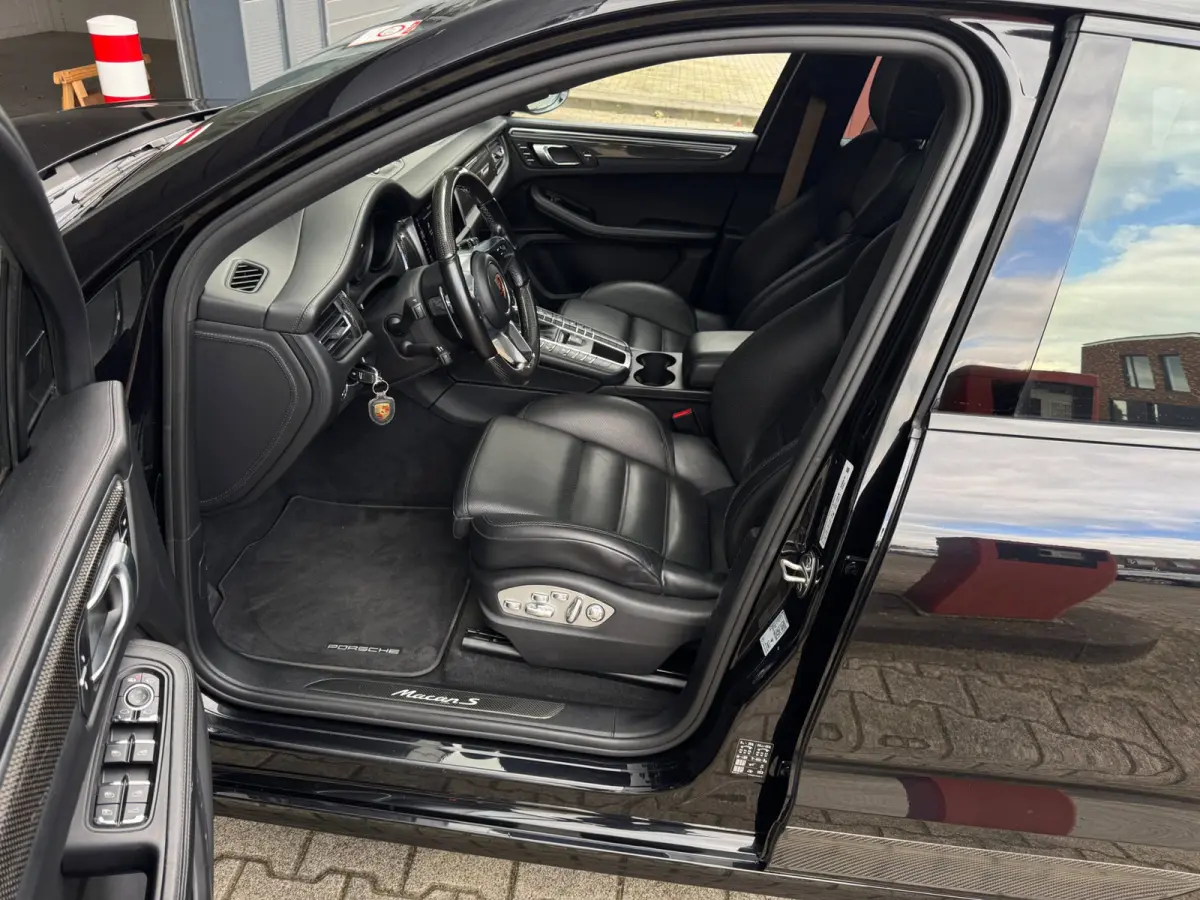 3.0 S / KERAMISCH / BURMESTER / 360 CAM / CARBON / 21 INCH / PANO / LUCHTVERING / TREKHAAK ELEKTR. / STOELVENT. !