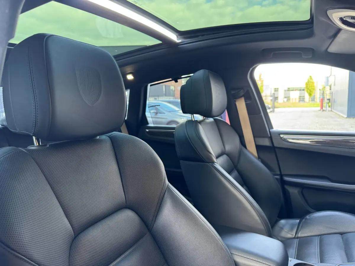 3.0 S / KERAMISCH / BURMESTER / 360 CAM / CARBON / 21 INCH / PANO / LUCHTVERING / TREKHAAK ELEKTR. / STOELVENT. !