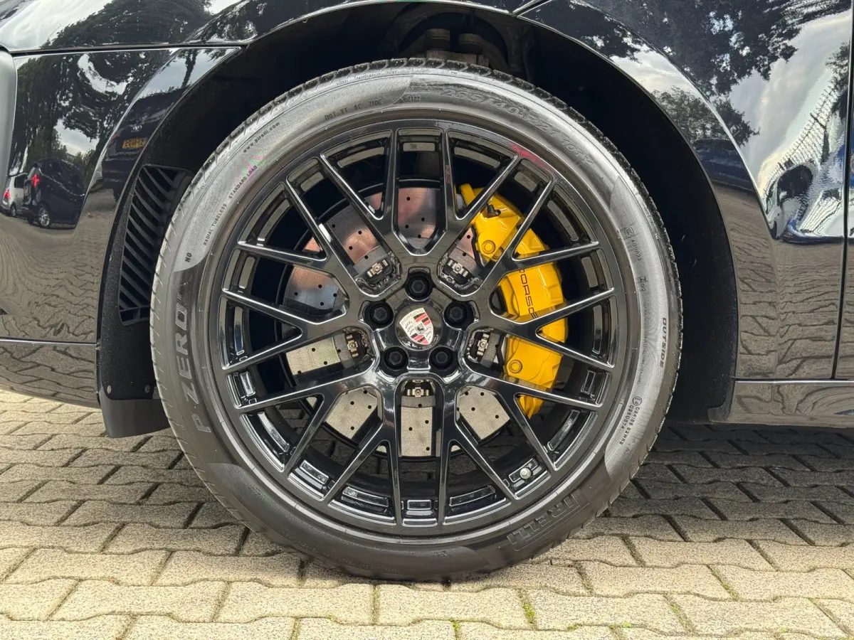 3.0 S / KERAMISCH / BURMESTER / 360 CAM / CARBON / 21 INCH / PANO / LUCHTVERING / TREKHAAK ELEKTR. / STOELVENT. !
