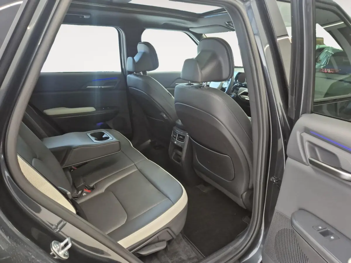 GT-Line Business Edition 81.4 kWh | Airco | Navi | Camera | Panoramadak | Leder | Stoelverwarming | Stoel met geheugen | DEMO |