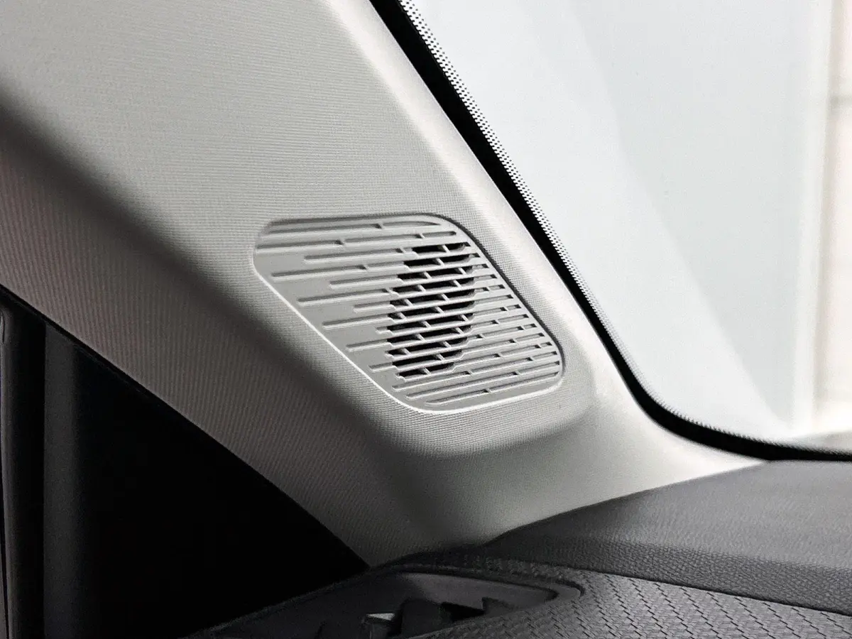 1.2 Feel Edition | Navigatie | Climate Control | Achteruitrijcamera | Apple Carplay/Android Auto | Head-Up Display | Led Koplampen |