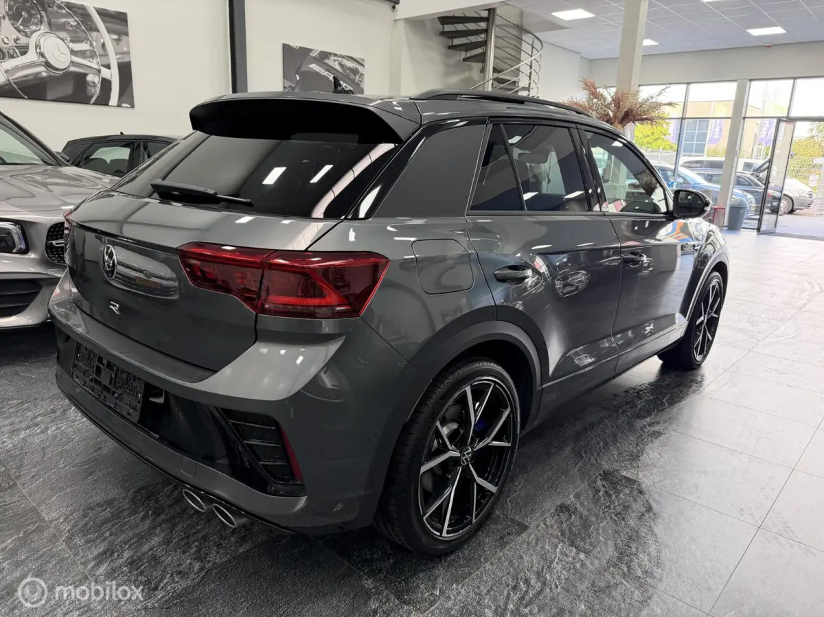 R 4-MOTION 300pk FULL OPTION PANO IQ MATRIX! Panorama leer lane assist