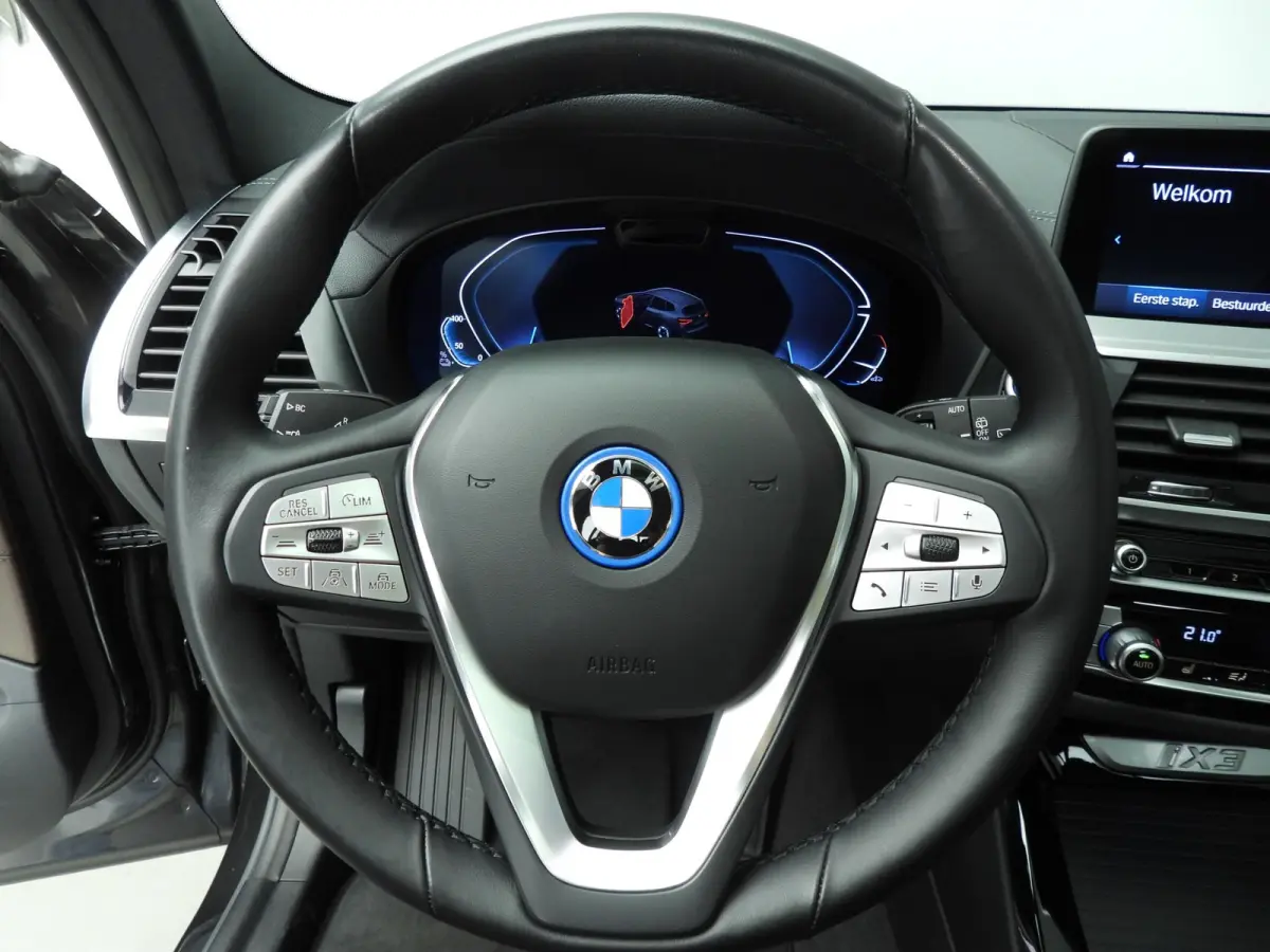 High Executive 80 kWh | LED | Leder | SOH 99% | HUD | Active cruise | Panoramadak | Trekhaak | Sportstoelen | DAB | Harman-kardon sound | Alu 20 inch