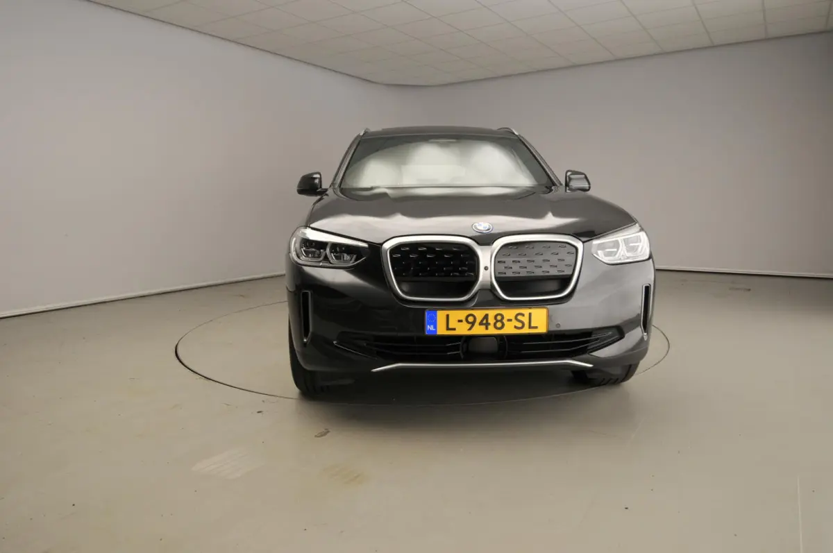 High Executive 80 kWh | LED | Leder | HUD | Active cruise | Panoramadak | Trekhaak | Sportstoelen | DAB | Harman-kardon sound | Alu 20 inch