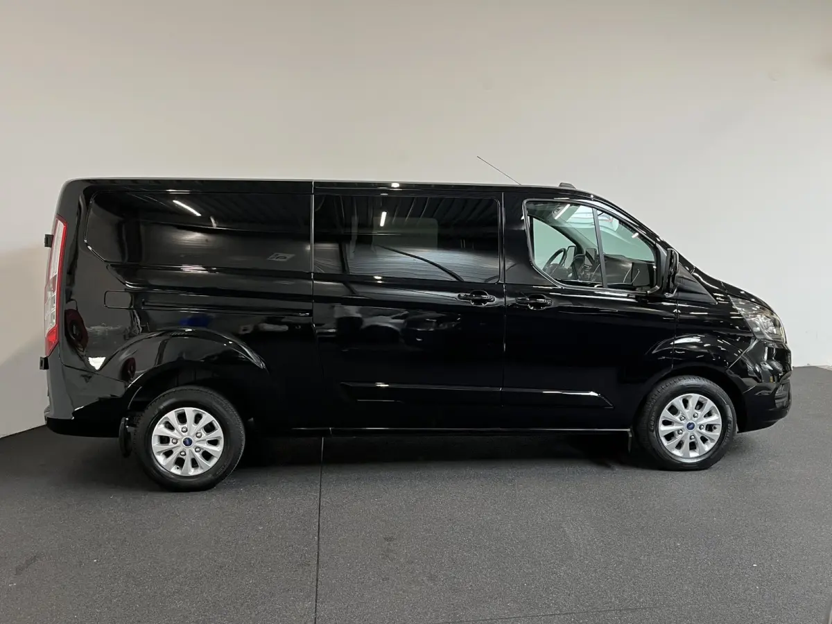 300 2.0 TDCI L2H1 Limited Dubbele cabine Navigatie Airco 2 Schuifdeuren Trekhaak Parkeersensoren Apple Carplay