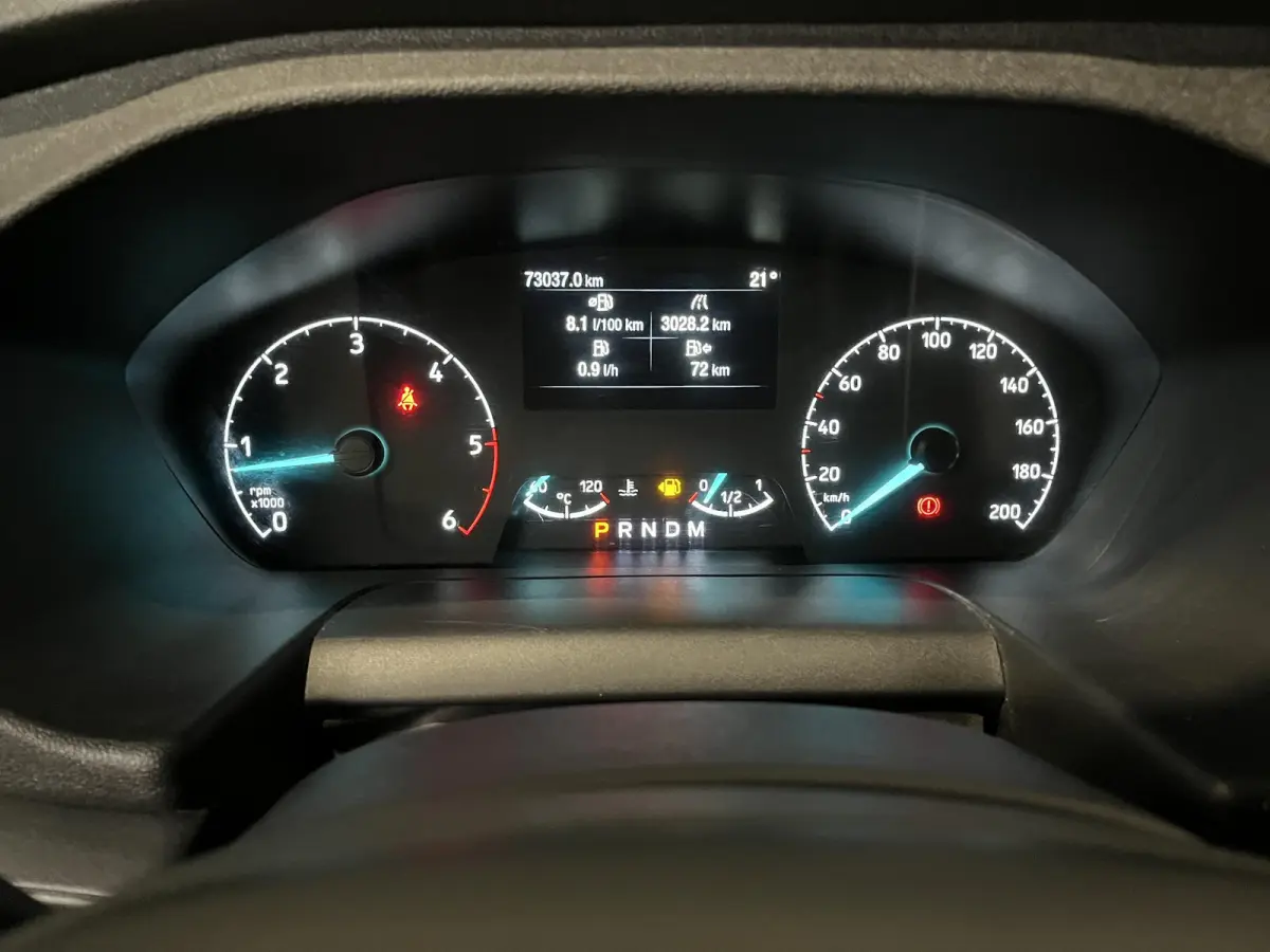 300 2.0 TDCI L2H1 Limited Dubbele cabine Navigatie Airco 2 Schuifdeuren Trekhaak Parkeersensoren Apple Carplay