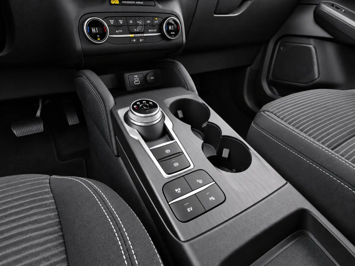2.5 PHEV Titanium 225pk | Elekt. Trekhaak | Apple Carplay | Camera