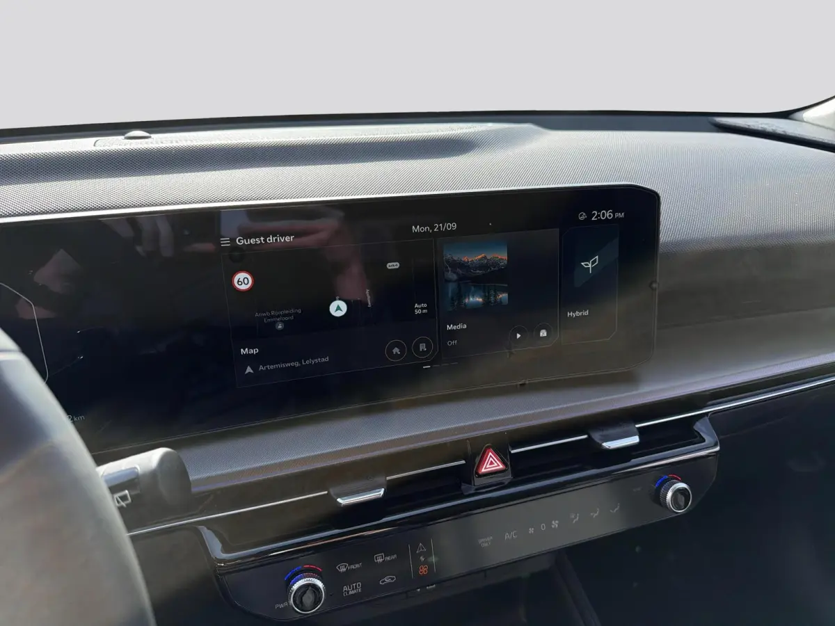 1.6 GDi Hybrid DynamicLine | Stoelverwarming | Camera | Adaptieve Cruise | Sfeerverlichting