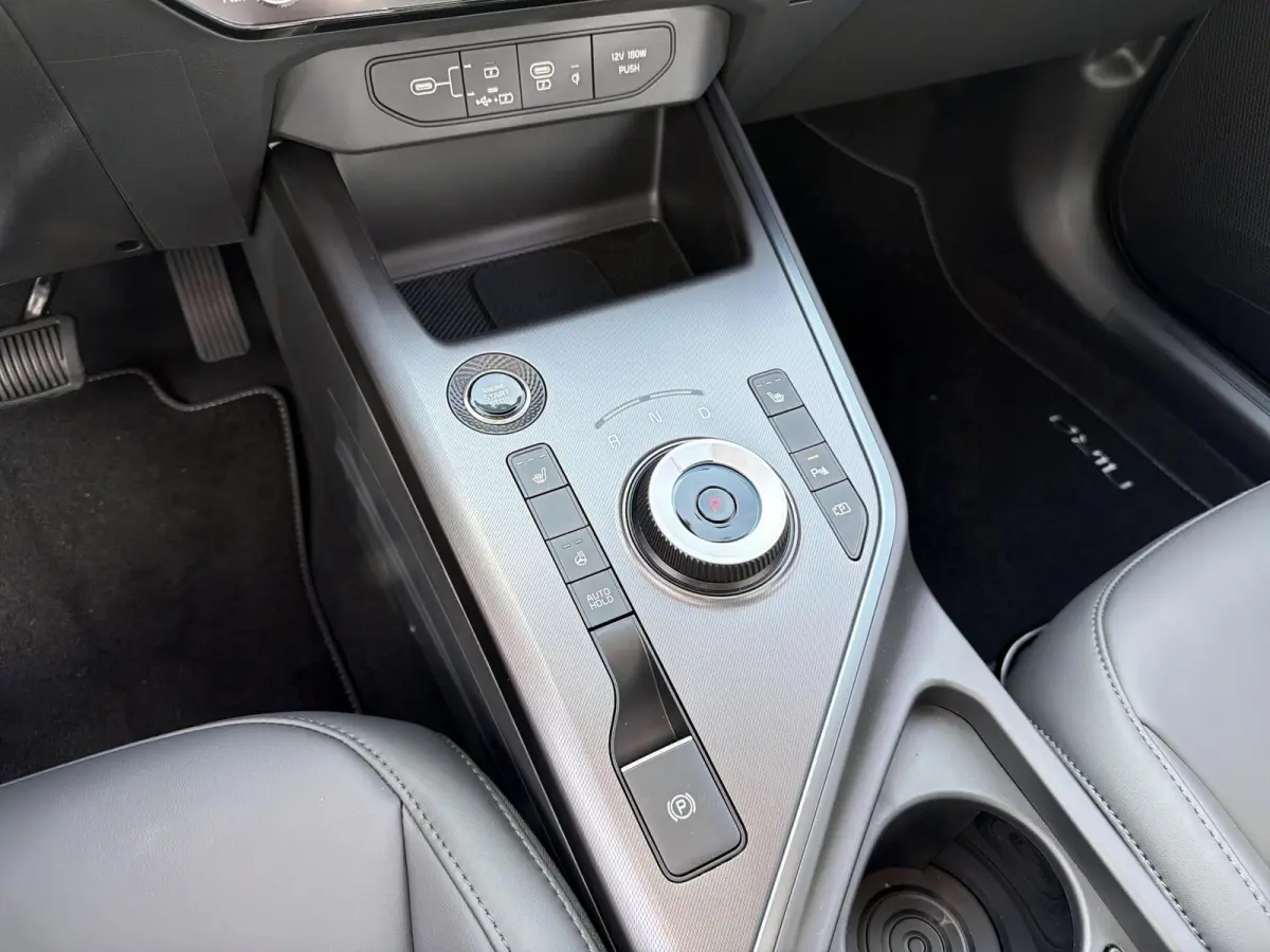1.6 GDi Hybrid DynamicLine | Stoelverwarming | Camera | Adaptieve Cruise | Sfeerverlichting