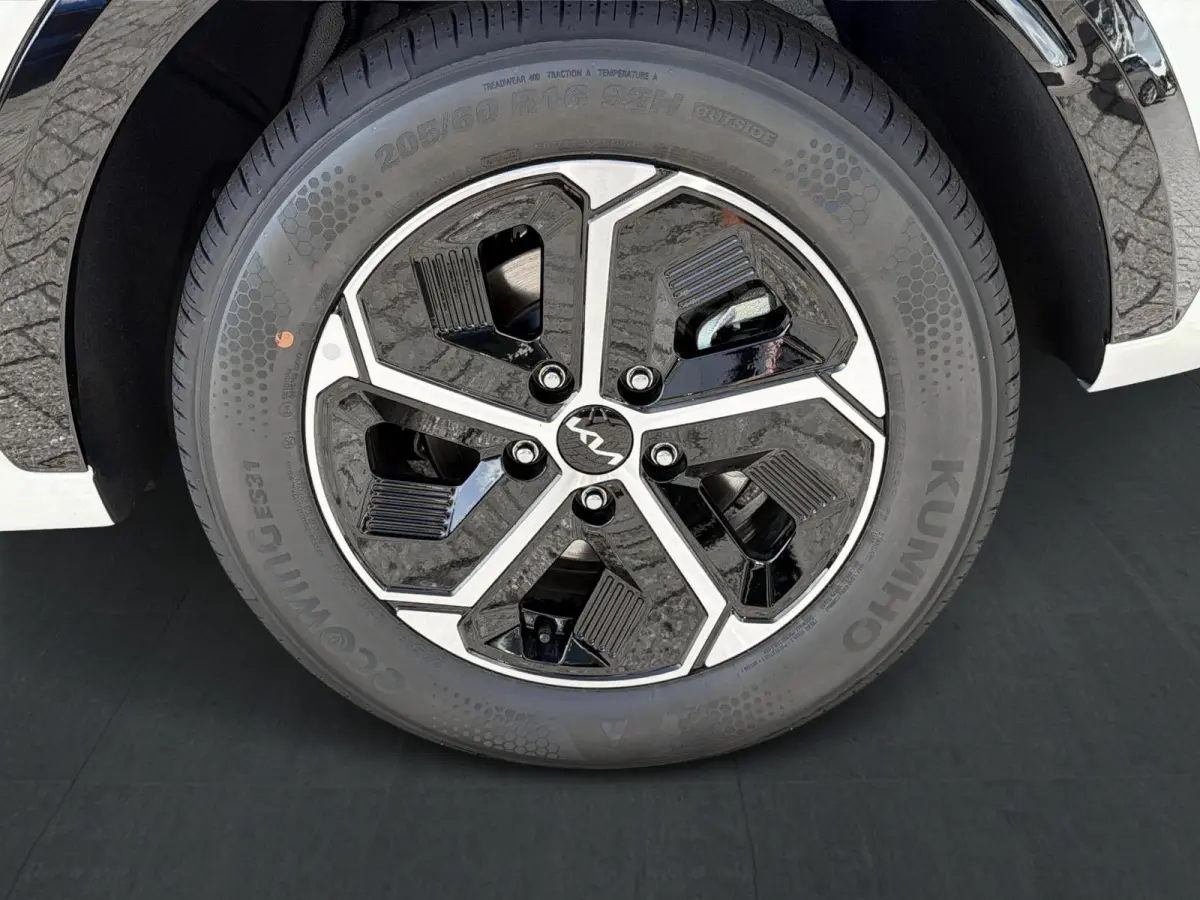 1.6 GDi Hybrid DynamicLine | Stoelverwarming | Camera | Adaptieve Cruise | Sfeerverlichting