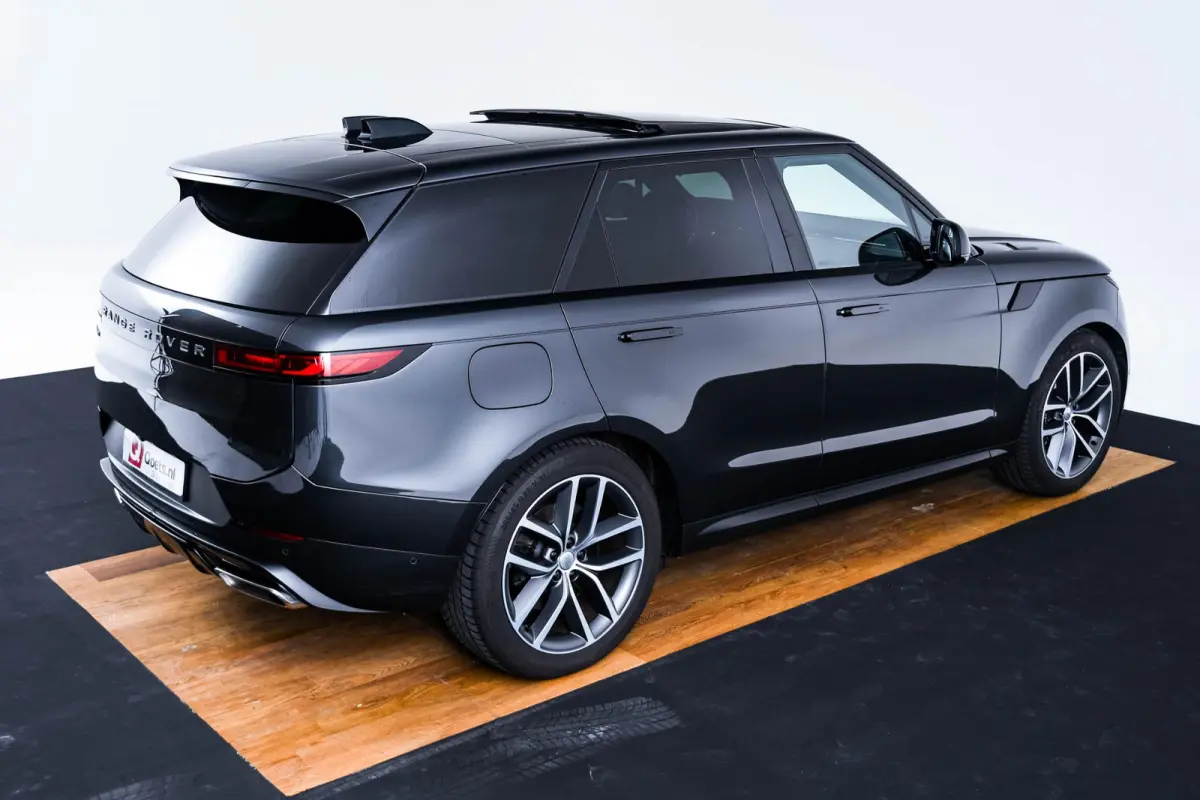 3.0 P460e Dynamic SE PHEV Panoramadak - Mistlampen Voor - Cold Climate Pack - Meridian Signature audiosysteem - Verwarmbare stuurwielrand - Getinte Ruiten - Verwarmbare Voorruit -