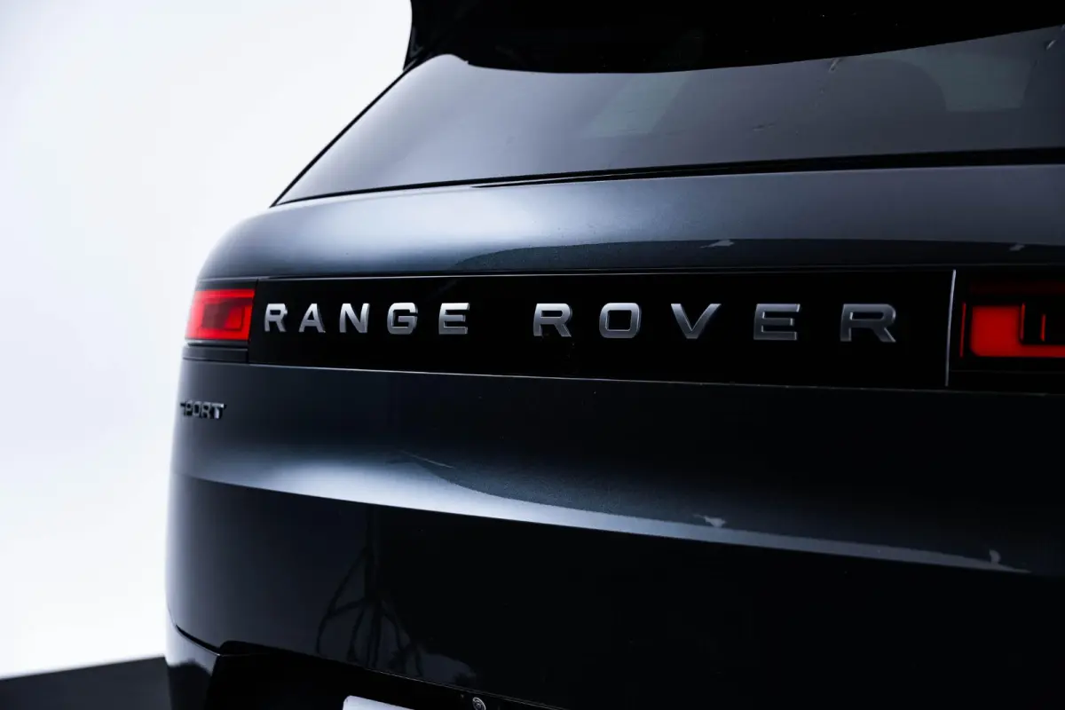 3.0 P460e Dynamic SE PHEV Panoramadak - Mistlampen Voor - Cold Climate Pack - Meridian Signature audiosysteem - Verwarmbare stuurwielrand - Getinte Ruiten - Verwarmbare Voorruit -