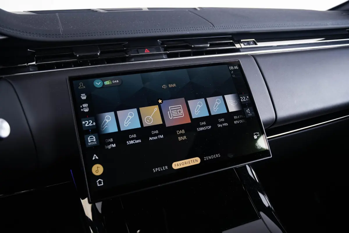 3.0 P460e Dynamic SE PHEV Panoramadak - Mistlampen Voor - Cold Climate Pack - Meridian Signature audiosysteem - Verwarmbare stuurwielrand - Getinte Ruiten - Verwarmbare Voorruit -