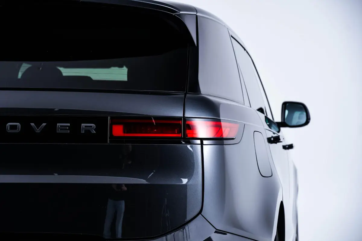 3.0 P460e Dynamic SE PHEV Panoramadak - Mistlampen Voor - Cold Climate Pack - Meridian Signature audiosysteem - Verwarmbare stuurwielrand - Getinte Ruiten - Verwarmbare Voorruit -