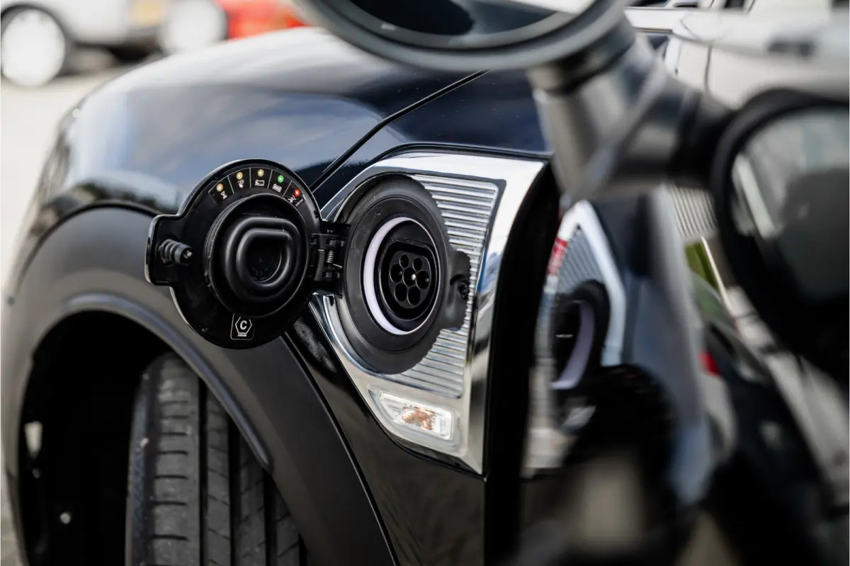 1.5 Cooper ALL4 Leder / Camera / 18 inch / Carplay