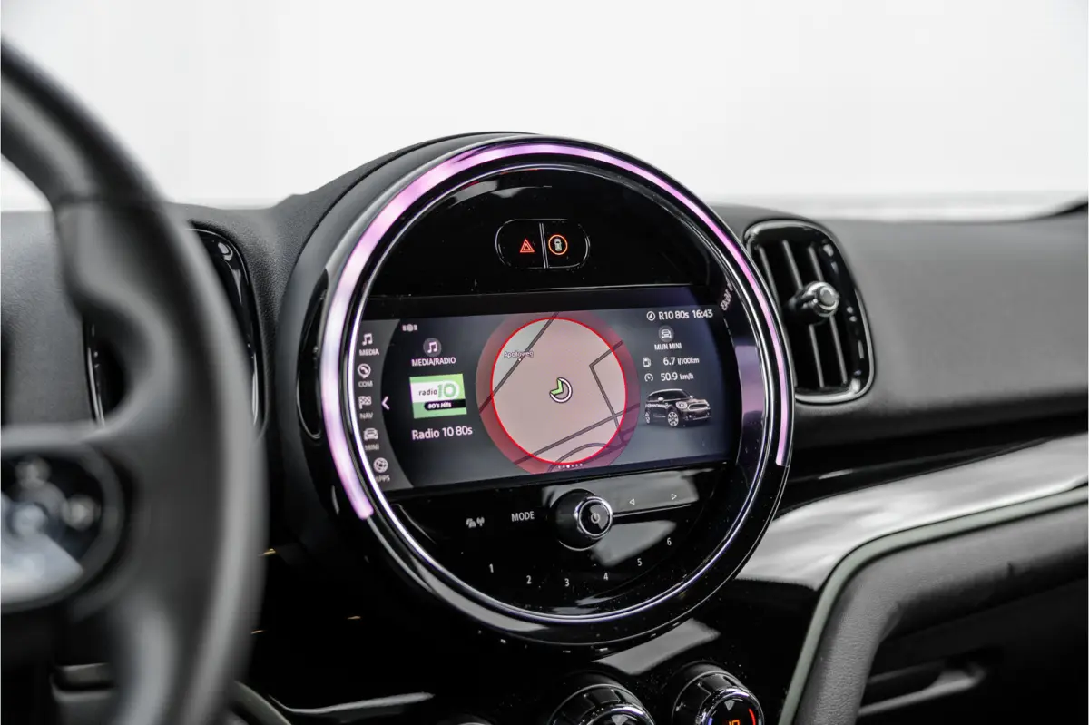 1.5 Cooper ALL4 Leder / Camera / 18 inch / Carplay