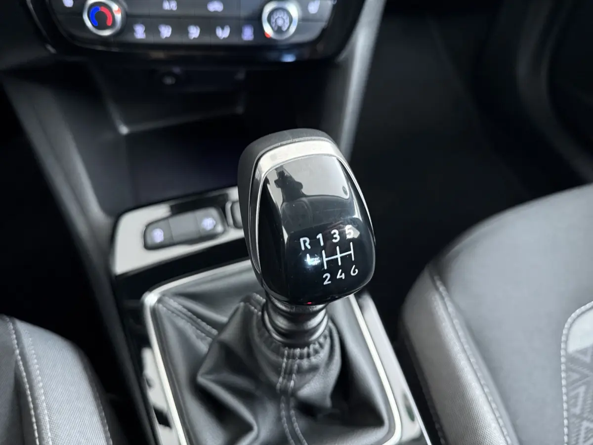 1.2 Edition | Achteruitrijcamera | Airco | Cruise control