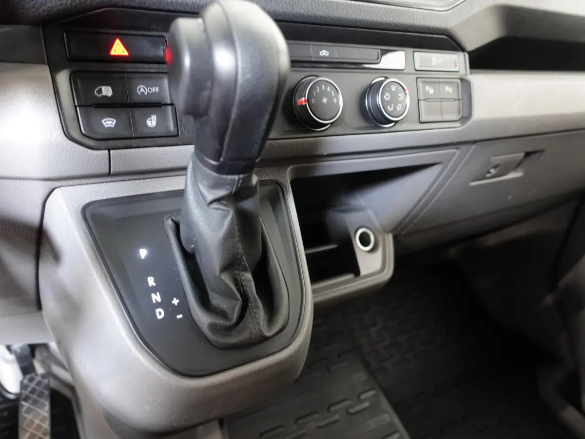 2.0 TDI 177pk Automaat L3H3 / L2H2 Highline Airco Apple Carplay Adaptive Cruise Control Camera Trekhaak