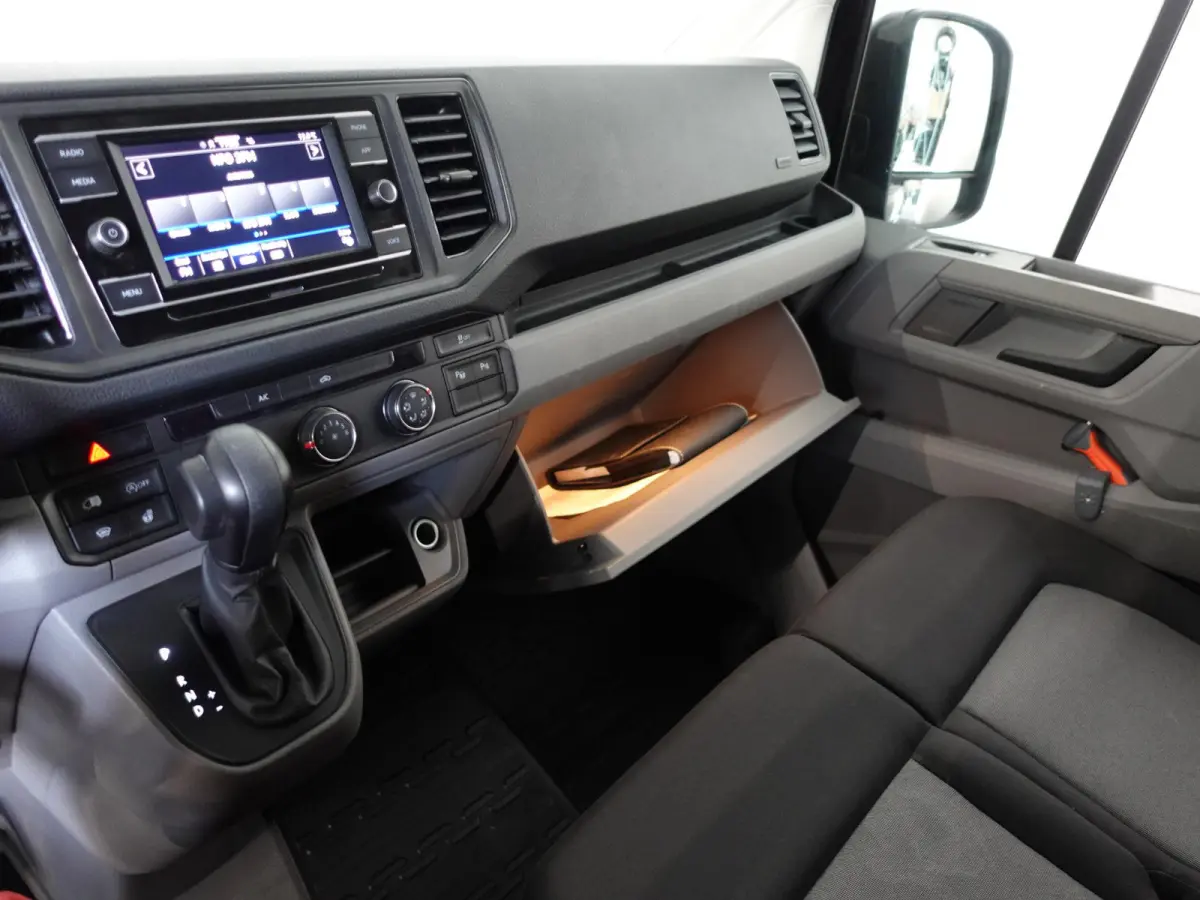 2.0 TDI 177pk Automaat L3H3 / L2H2 Highline Airco Apple Carplay Adaptive Cruise Control Camera Trekhaak