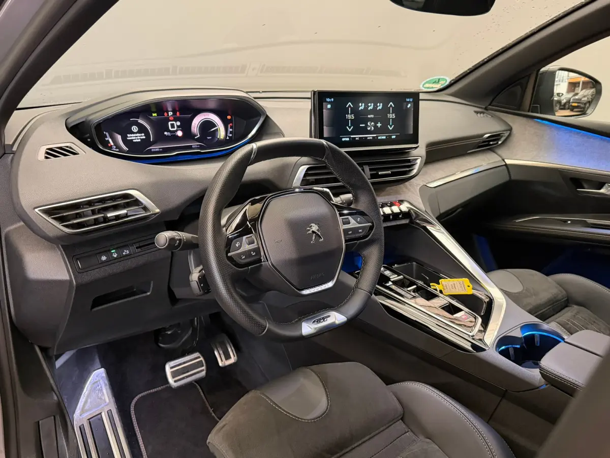 1.2 Hybrid GT Panorama Dak | Elek. Stoelen met Massage | Elek. Achterklep | Alcantara | Adaptieve Cruise | keyless | LED | Carplay | Airco (automatisch) | Apple Carplay/Android Auto|telefoon