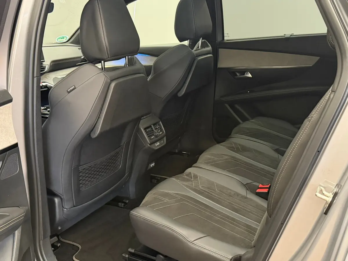 1.2 Hybrid GT Panorama Dak | Elek. Stoelen met Massage | Elek. Achterklep | Alcantara | Adaptieve Cruise | keyless | LED | Carplay | Airco (automatisch) | Apple Carplay/Android Auto|telefoon
