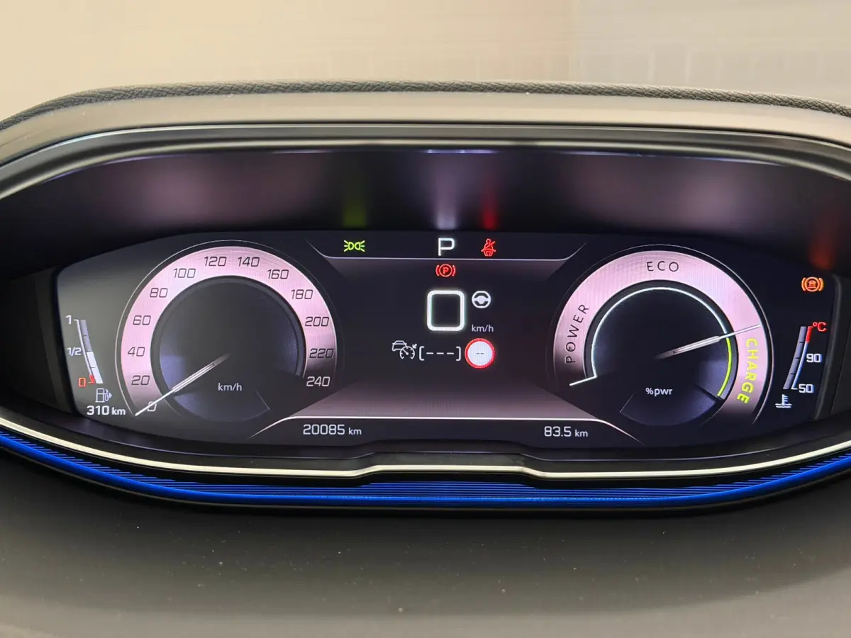 1.2 Hybrid GT Panorama Dak | Elek. Stoelen met Massage | Elek. Achterklep | Alcantara | Adaptieve Cruise | keyless | LED | Carplay | Airco (automatisch) | Apple Carplay/Android Auto|telefoon