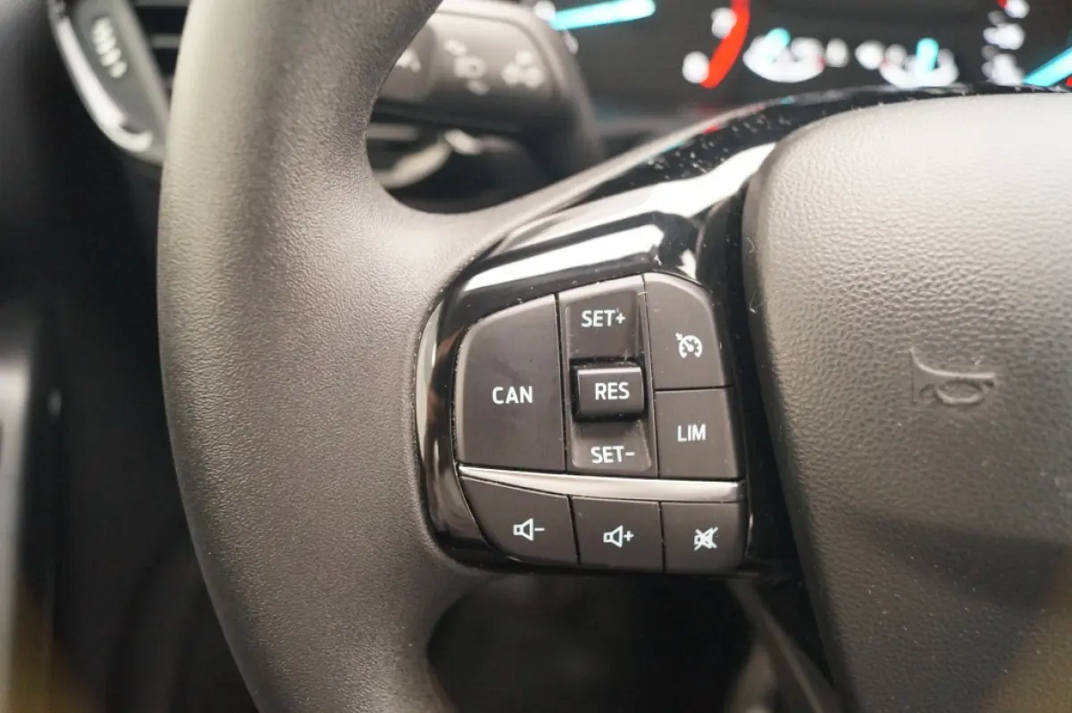 1.0 EcoBoost Connected -NAVI-CRUISE-PDC-AIRCO-