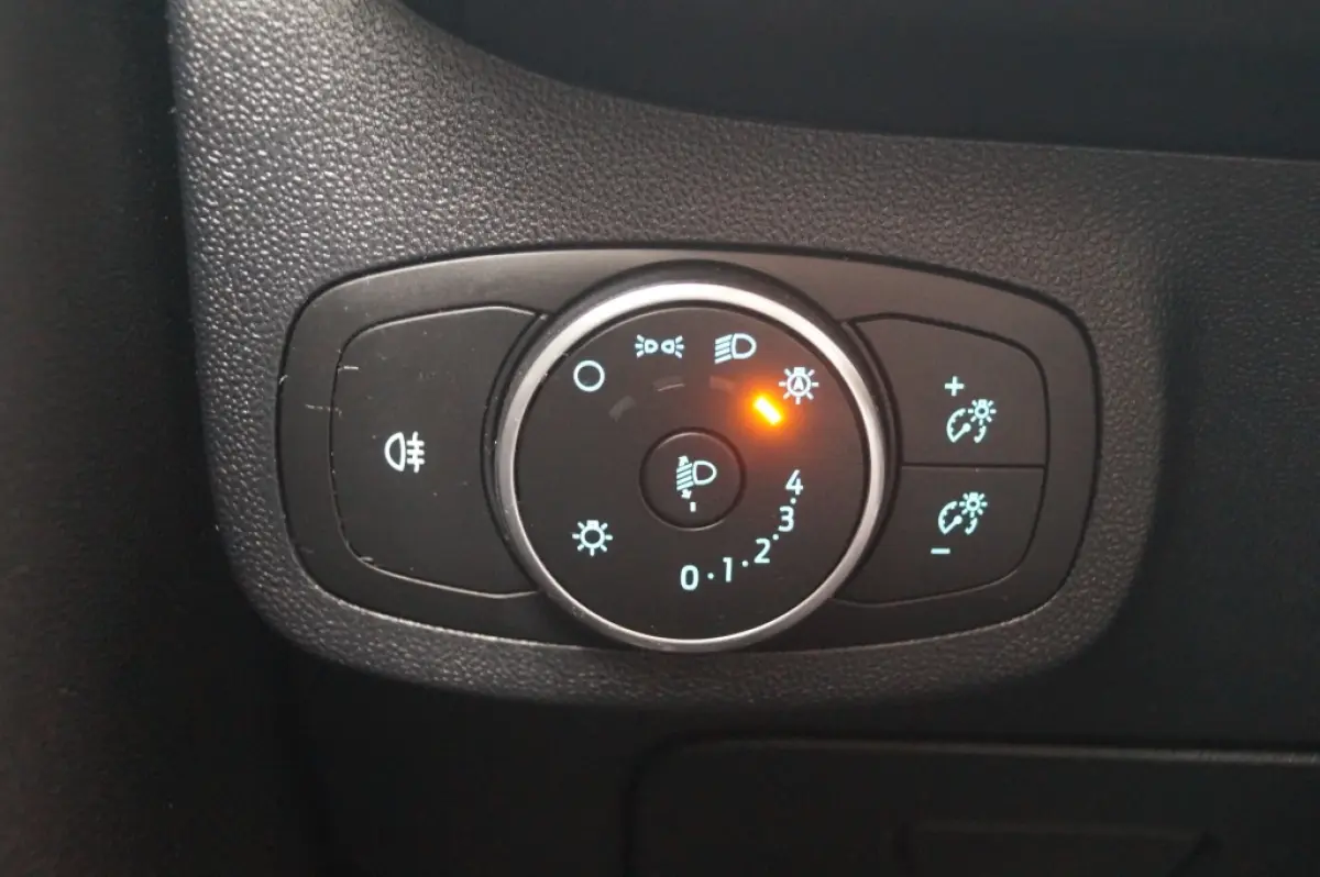 1.0 EcoBoost Connected -NAVI-CRUISE-PDC-AIRCO-