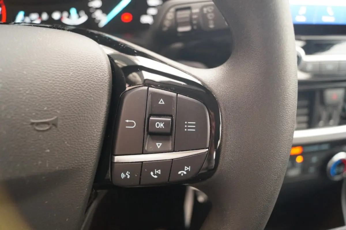 1.0 EcoBoost Connected -NAVI-CRUISE-PDC-AIRCO-