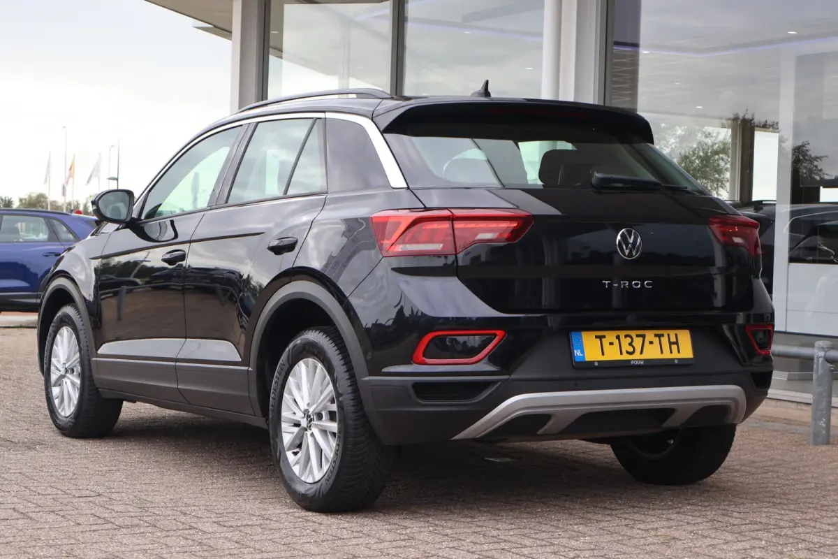 1.0 TSI 110pk Life | Navigatie | PDC | Climate Control | Carplay