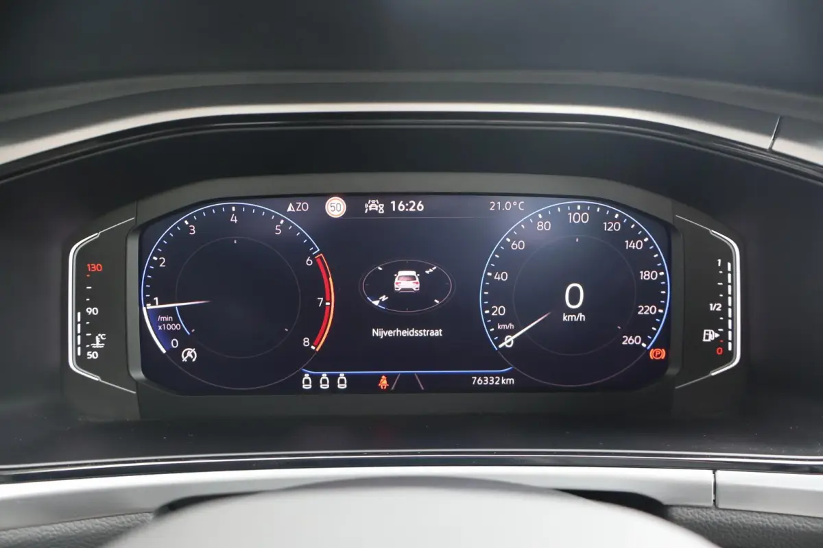 1.0 TSI 110pk Life | Navigatie | PDC | Climate Control | Carplay