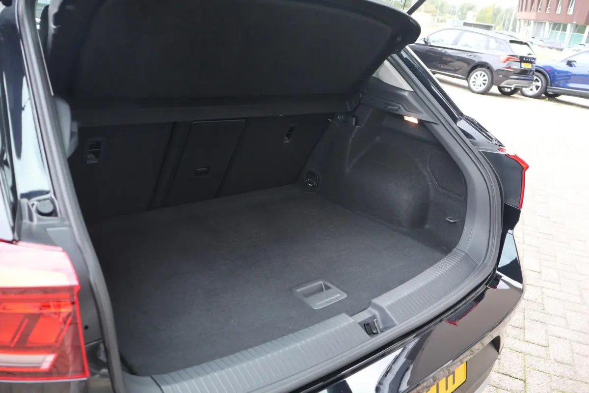 1.0 TSI 110pk Life | Navigatie | PDC | Climate Control | Carplay