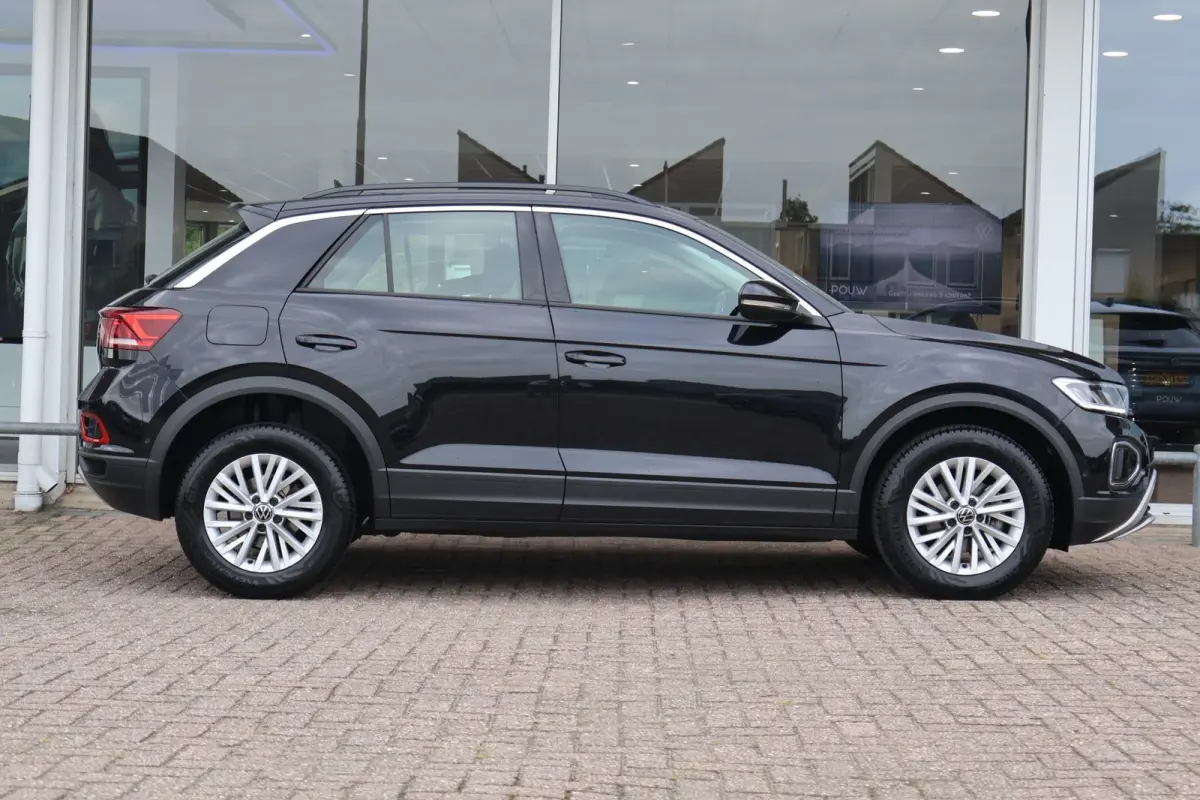 1.0 TSI 110pk Life | Navigatie | PDC | Climate Control | Carplay