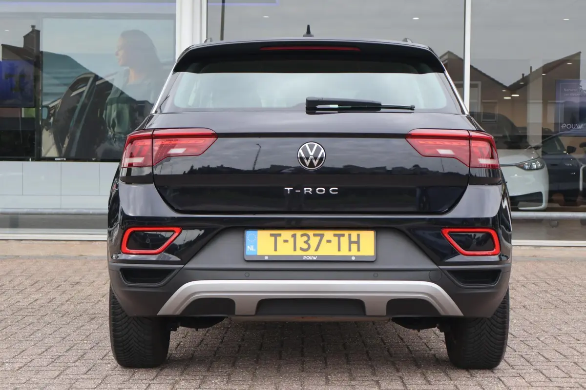 1.0 TSI 110pk Life | Navigatie | PDC | Climate Control | Carplay