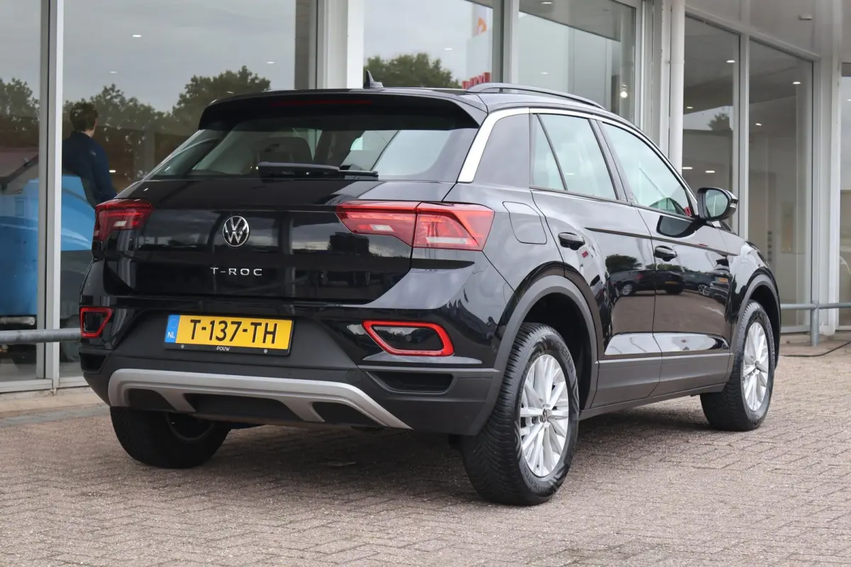 1.0 TSI 110pk Life | Navigatie | PDC | Climate Control | Carplay