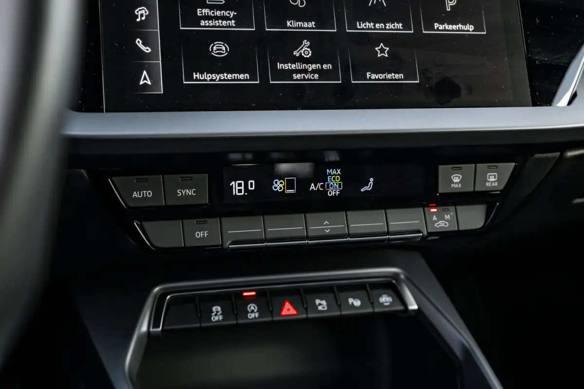 30 TFSI Advanced edition 116PK | Camera achter | Adaptieve Cruise Control | Zwart Optiekpakket Plus | Parkeerhulp Plus