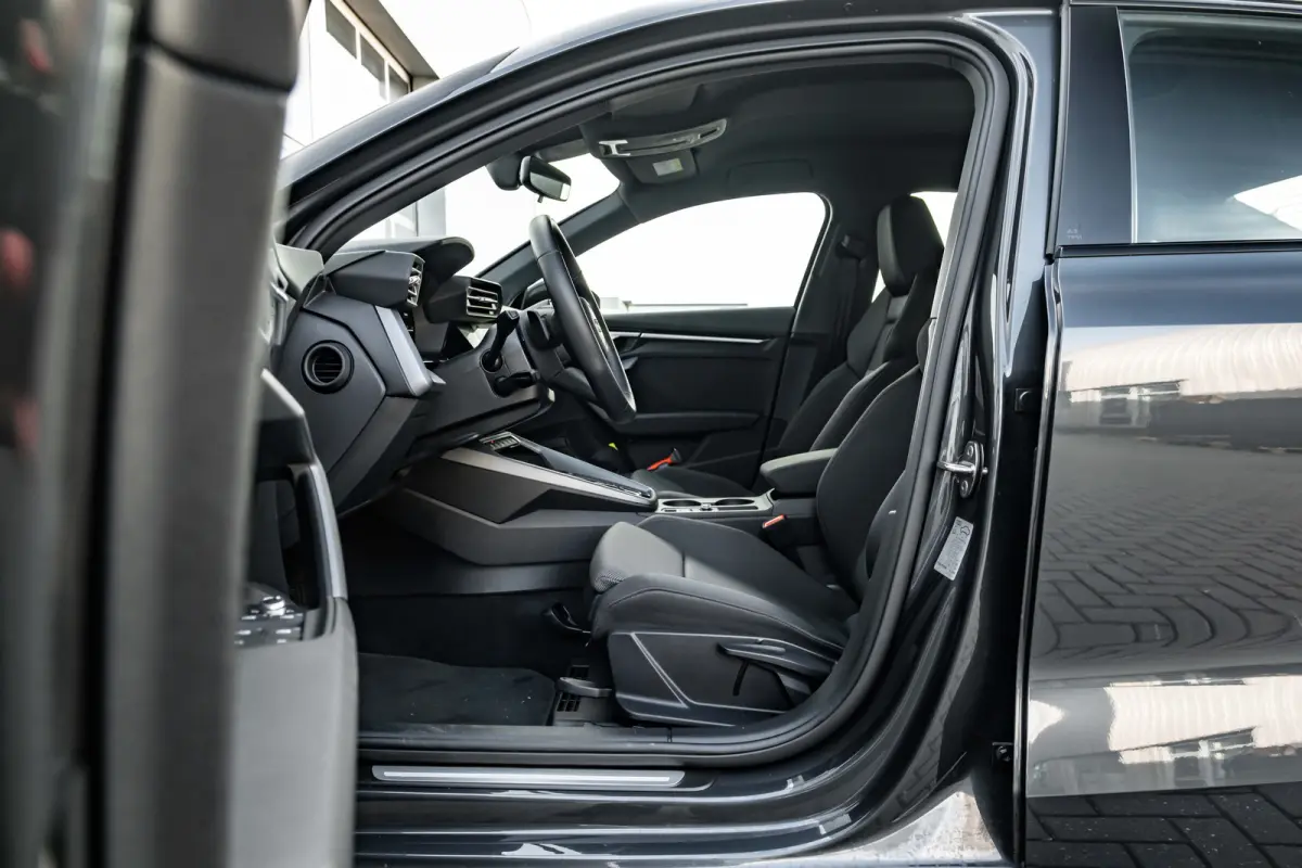 30 TFSI Advanced edition 116PK | Camera achter | Adaptieve Cruise Control | Zwart Optiekpakket Plus | Parkeerhulp Plus