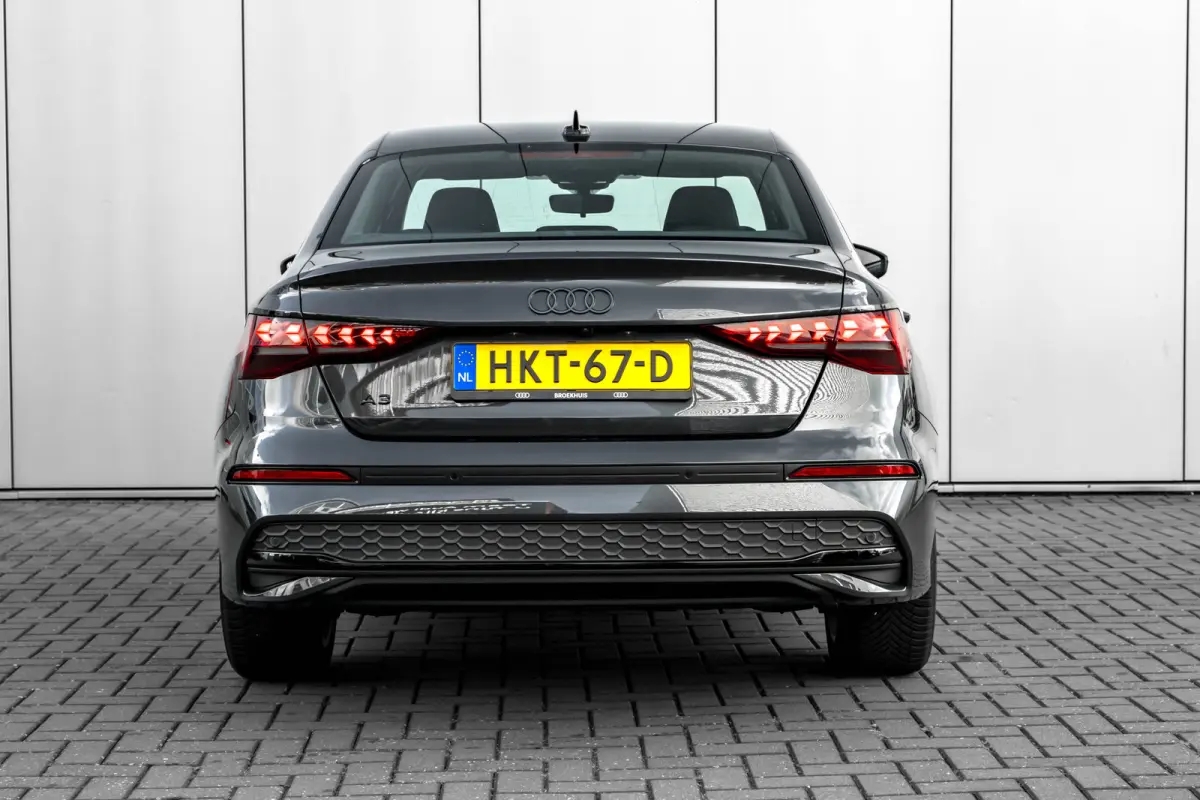 30 TFSI Advanced edition 116PK | Camera achter | Adaptieve Cruise Control | Zwart Optiekpakket Plus | Parkeerhulp Plus