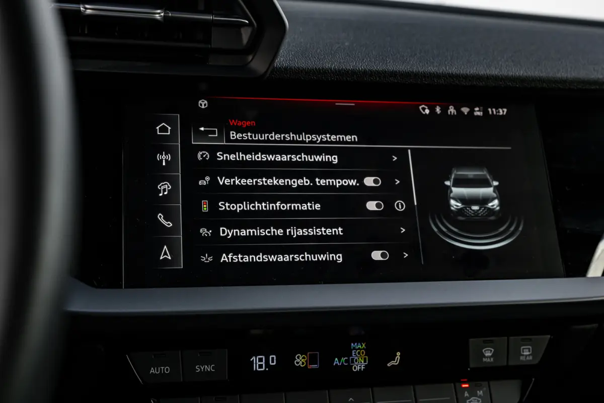 30 TFSI Advanced edition 116PK | Camera achter | Adaptieve Cruise Control | Zwart Optiekpakket Plus | Parkeerhulp Plus