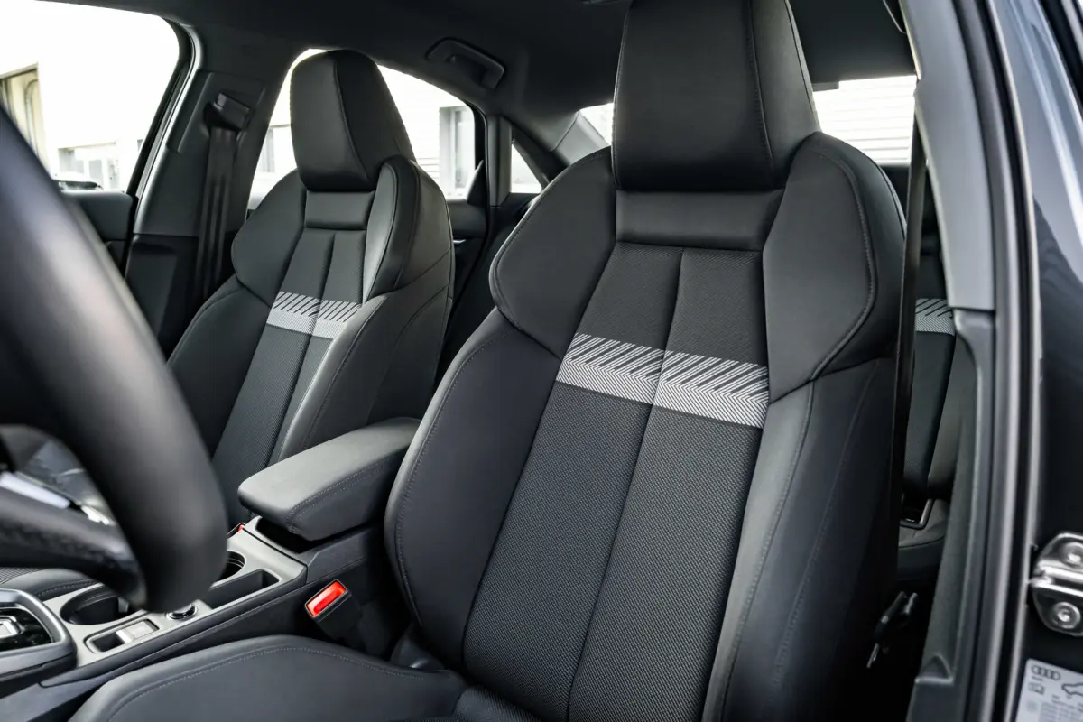 30 TFSI Advanced edition 116PK | Camera achter | Adaptieve Cruise Control | Zwart Optiekpakket Plus | Parkeerhulp Plus
