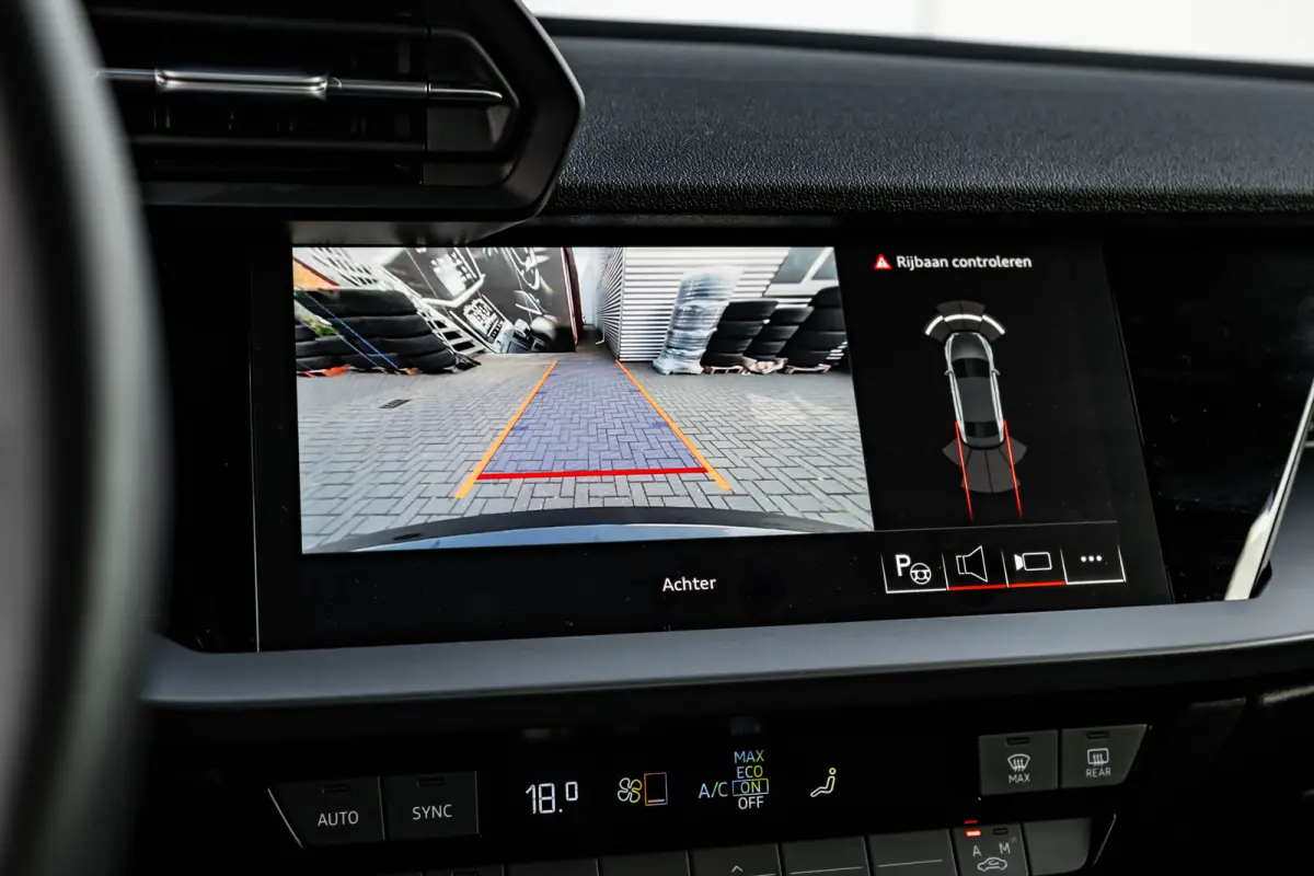 30 TFSI Advanced edition 116PK | Camera achter | Adaptieve Cruise Control | Zwart Optiekpakket Plus | Parkeerhulp Plus