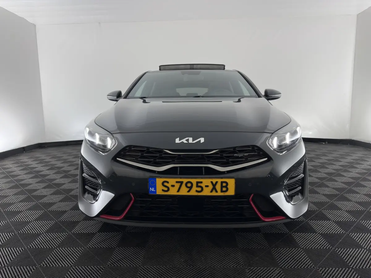 1.6 T-GDi GT (INCL.BTW) *PANO | LEATHER-MICROFIBRE | FULL-LED | MEMORY-PACK | JBL-SOUND | ADAPTIVE-CRUISE | BLIND-SPOT | HEATED-SPORTSEATS | CAMERA | KEYLESS | DIGI-COCKPIT | NAVI-FULLMAP | 