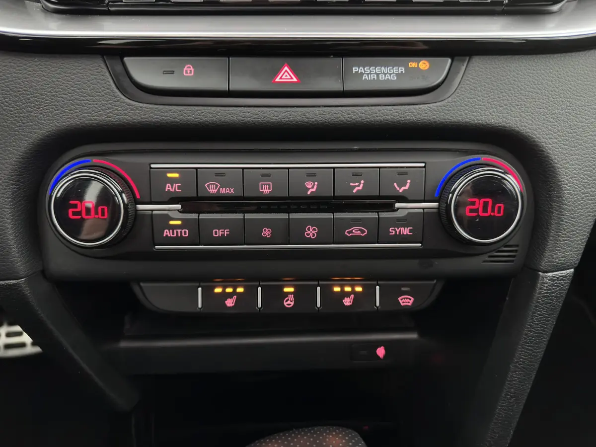 1.6 T-GDi GT (INCL.BTW) *PANO | LEATHER-MICROFIBRE | FULL-LED | MEMORY-PACK | JBL-SOUND | ADAPTIVE-CRUISE | BLIND-SPOT | HEATED-SPORTSEATS | CAMERA | KEYLESS | DIGI-COCKPIT | NAVI-FULLMAP | 