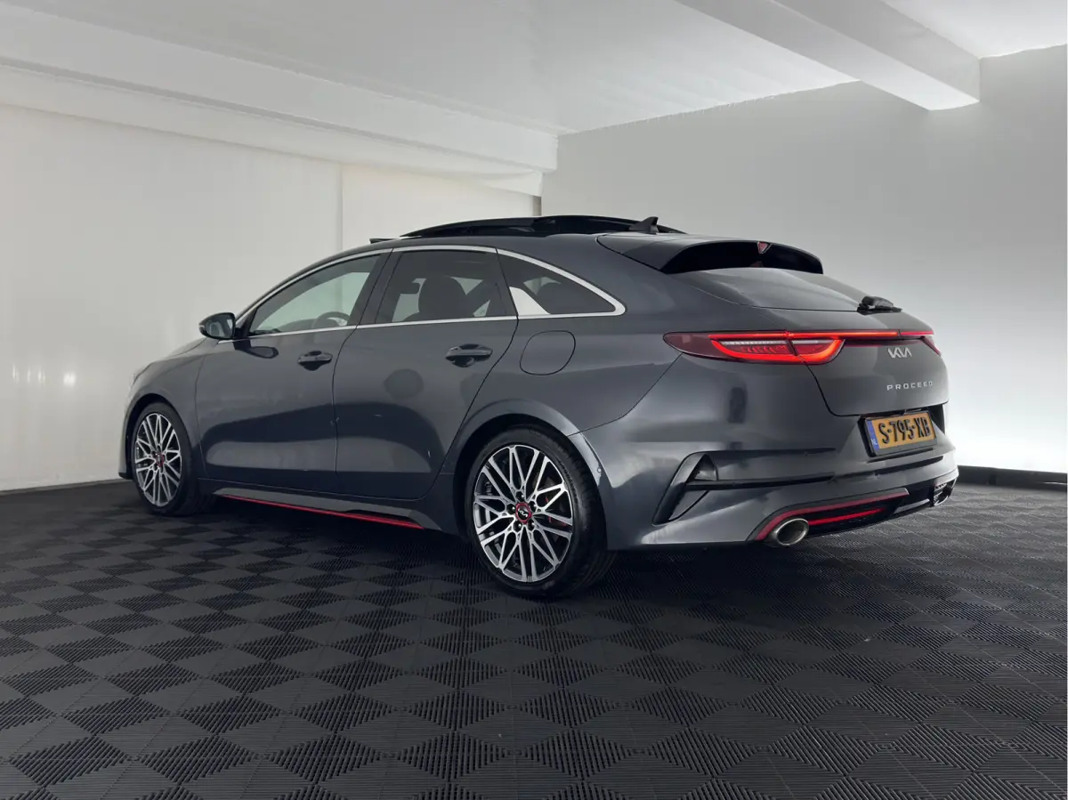 1.6 T-GDi GT (INCL.BTW) *PANO | LEATHER-MICROFIBRE | FULL-LED | MEMORY-PACK | JBL-SOUND | ADAPTIVE-CRUISE | BLIND-SPOT | HEATED-SPORTSEATS | CAMERA | KEYLESS | DIGI-COCKPIT | NAVI-FULLMAP | 